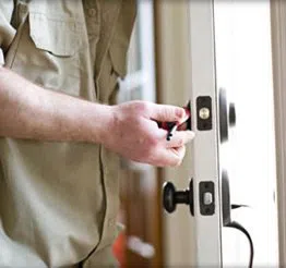 Town Center Locksmith Shop Warren, MI 586-353-1140 Town Center Locksmith Shop Warren, MI 586-353-1140 - 4-Locksmith-Service